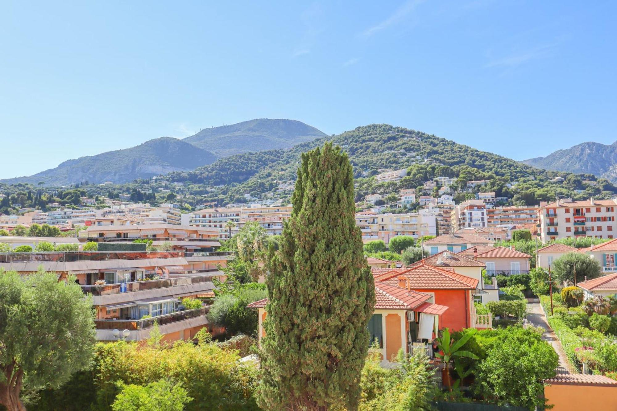 ロクブリュヌ＝カップ＝マルタン« Les Ligures » Calme, Proche Merアパートメント エクステリア 写真